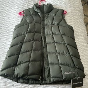 Eddie Bauer Vest - Women’s Medium - New With Tags - Never Worn